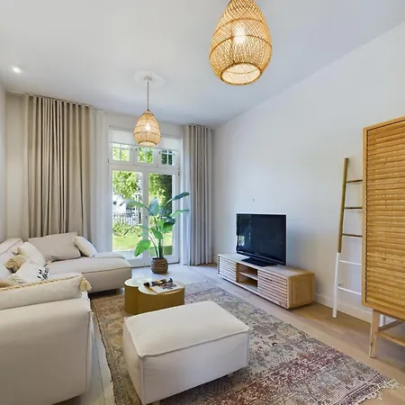 Baltica With Parking & Patio In By Renters